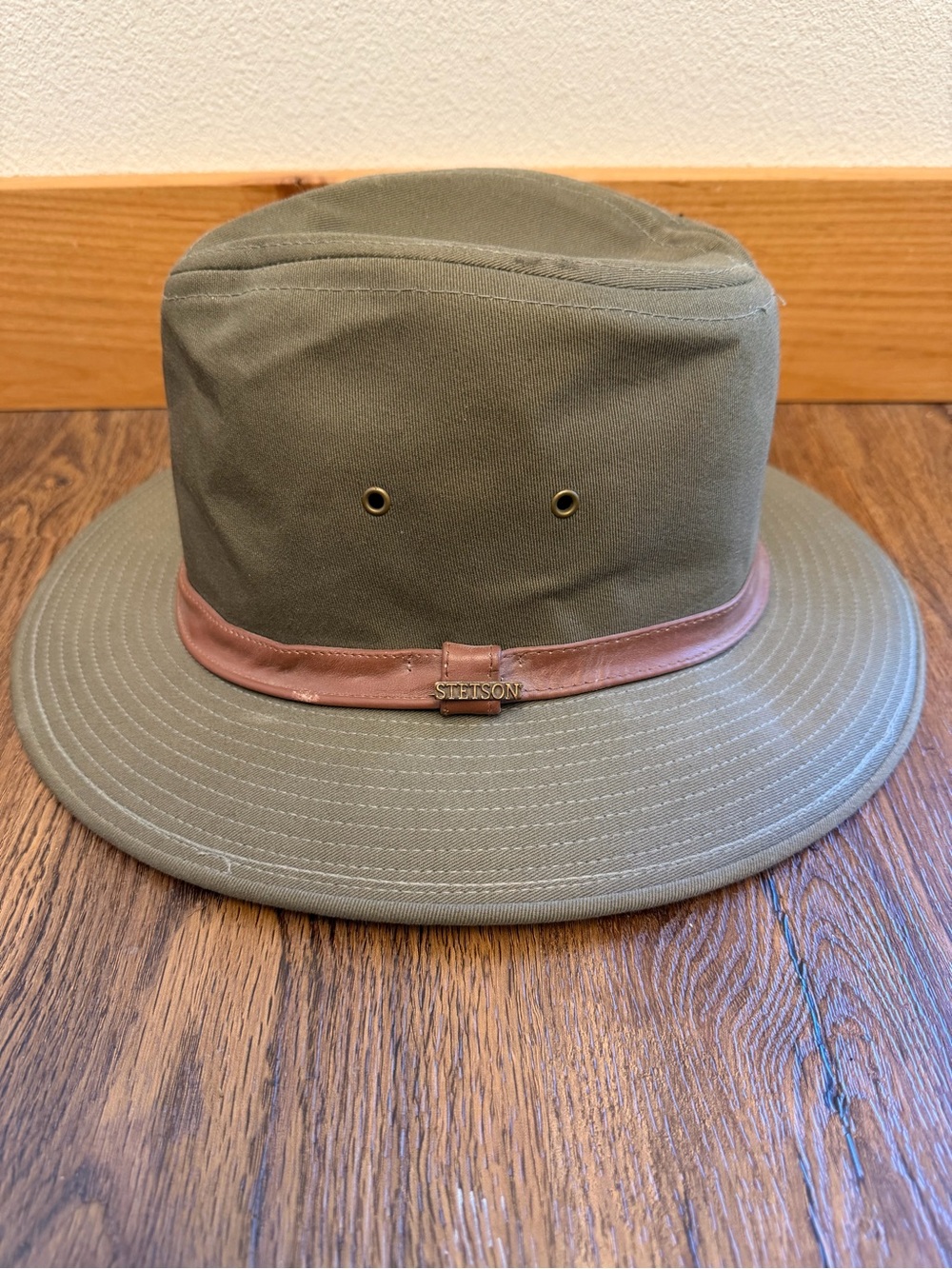 Stetson Outback-style hat